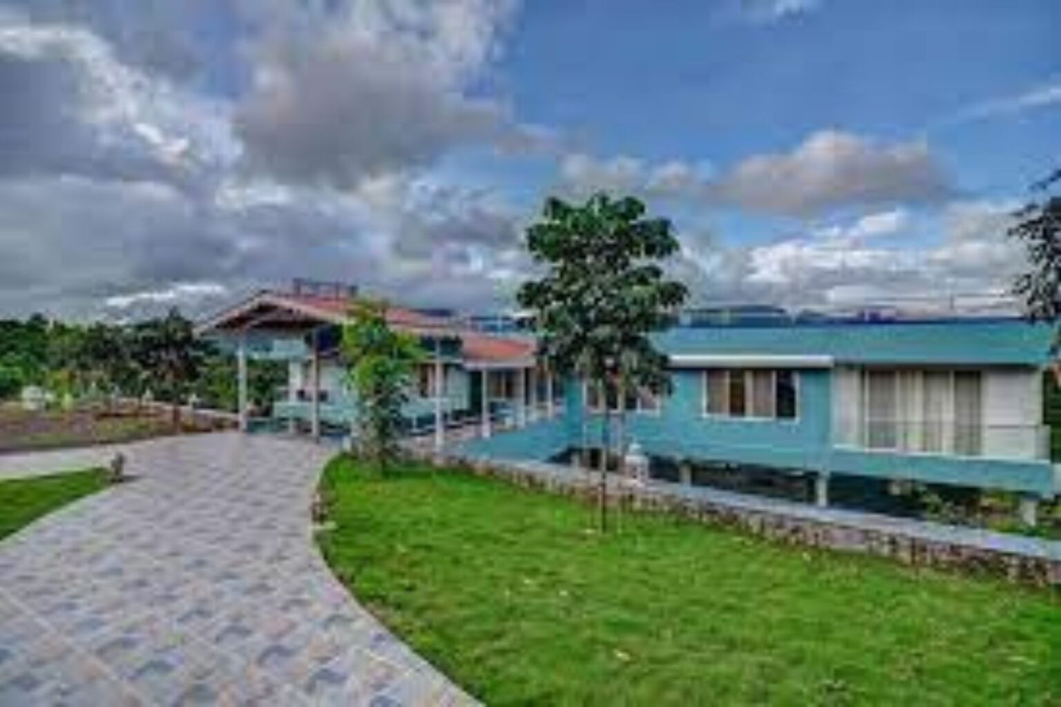 4 seasons resort mulshi