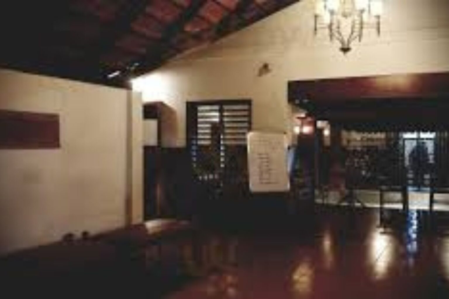 How to reach bungalow 47 restaurant Kerala