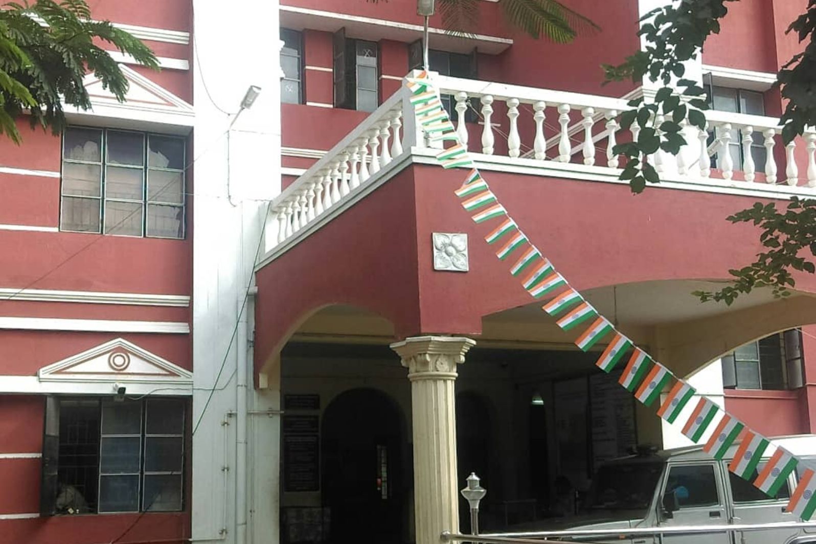 c2 elephant gate police station