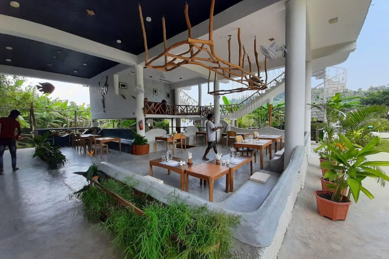 How to reach Cafe 4 Havelock Island cafe 4