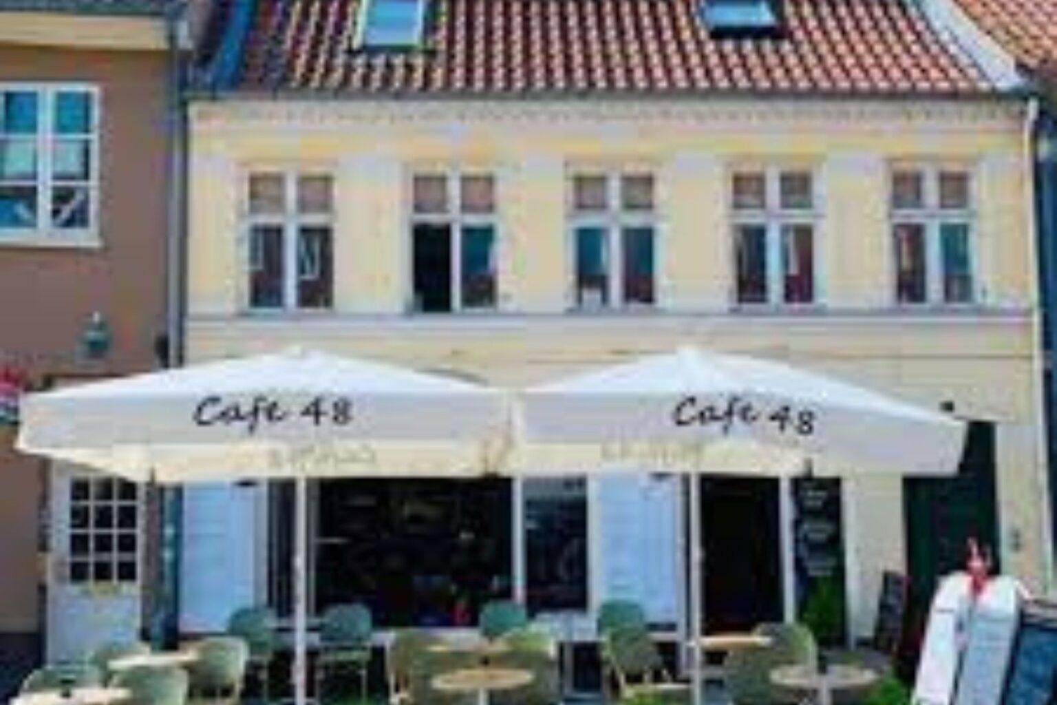 How to reach Cafe 48 City Kolkata cafe 48