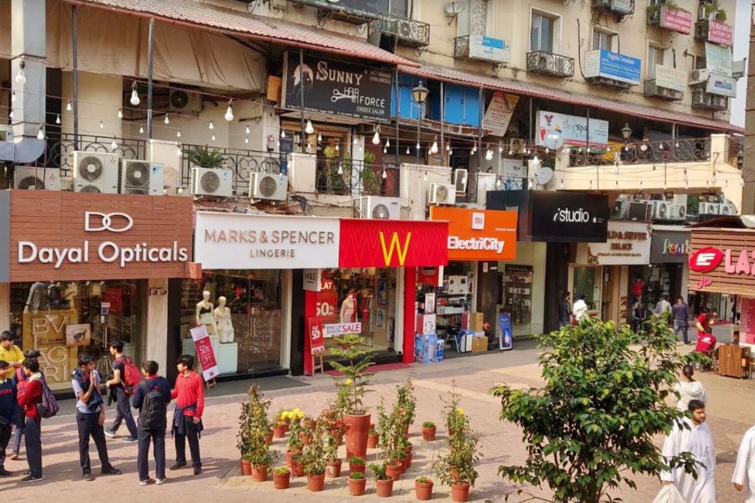 How to reach DLF Phase 4 Galleria Market In Gurgaon dlf phase 4 galleria market