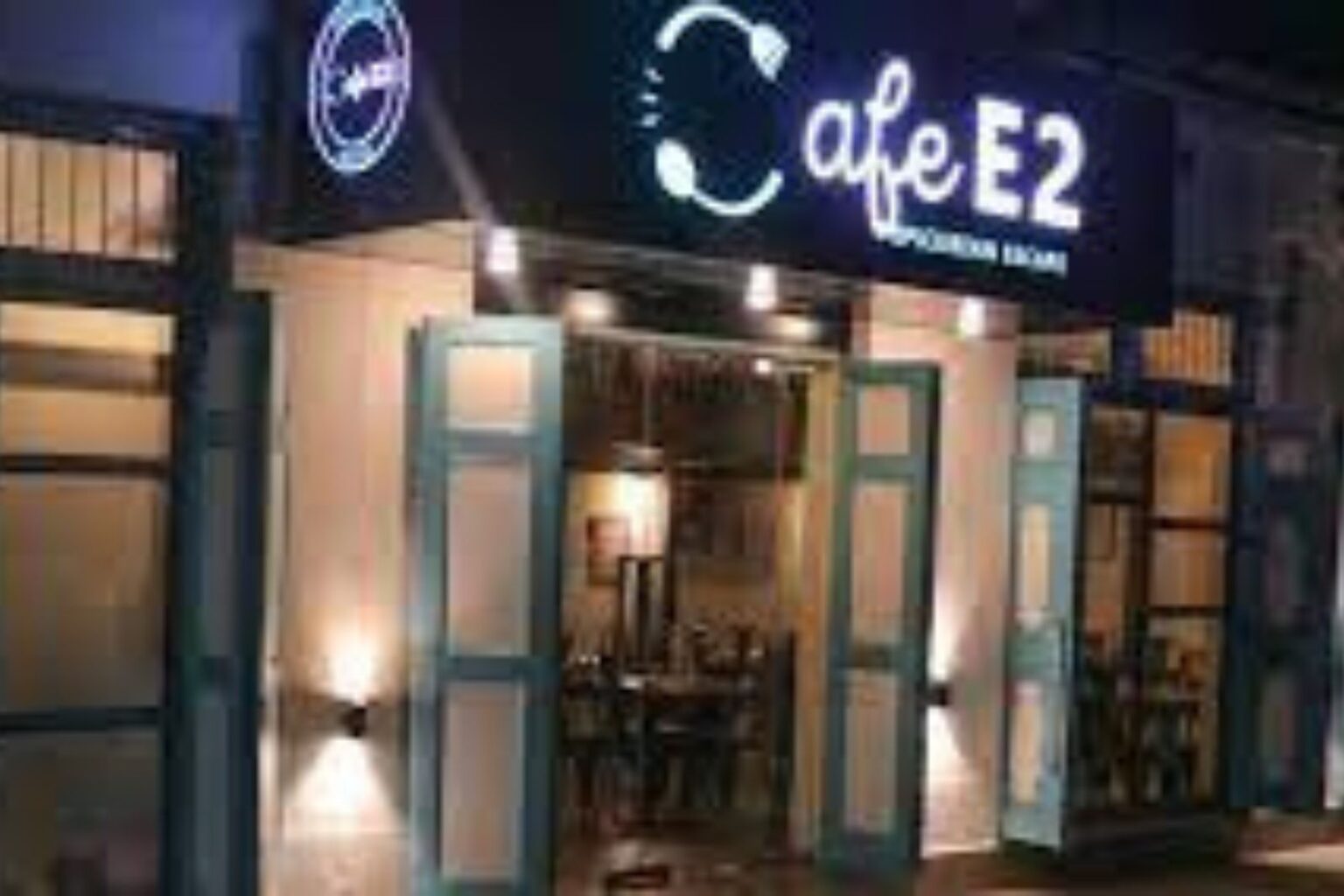 e2 cafe