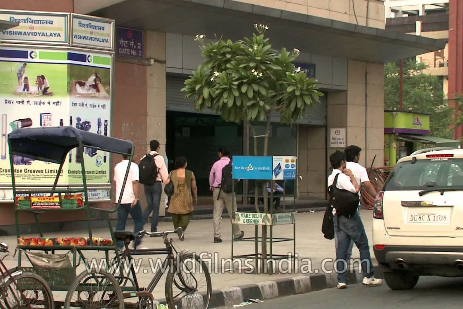 kashmere gate metro station gate no 2