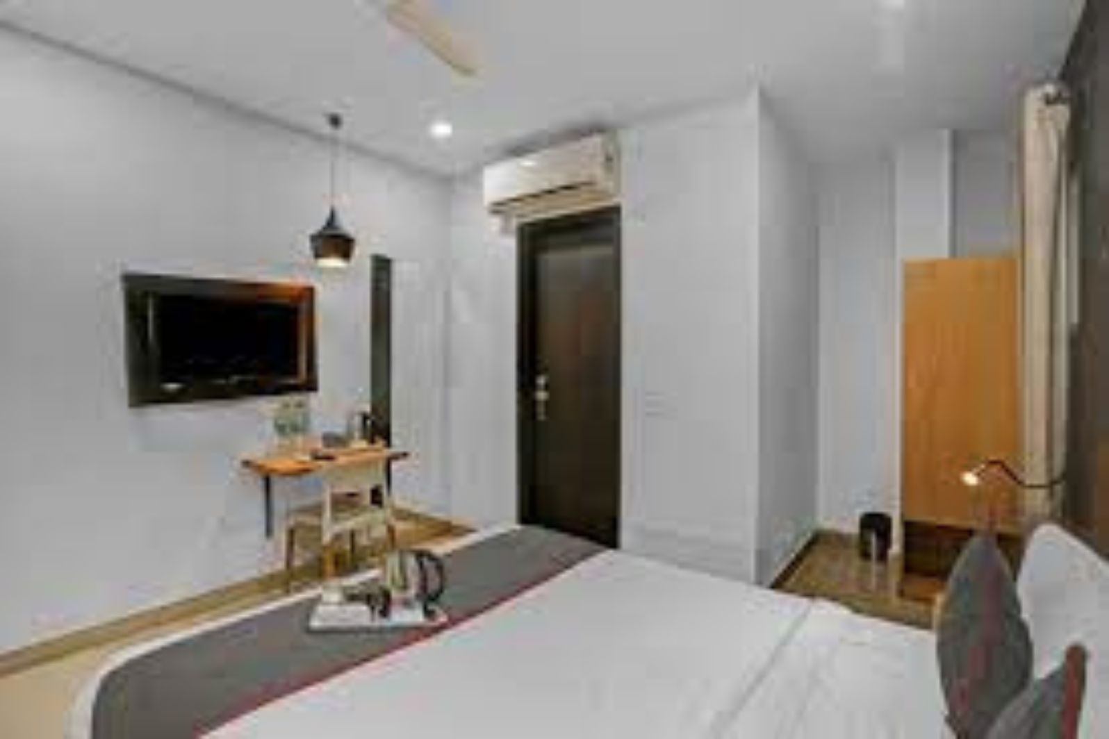 oyo townhouse 475