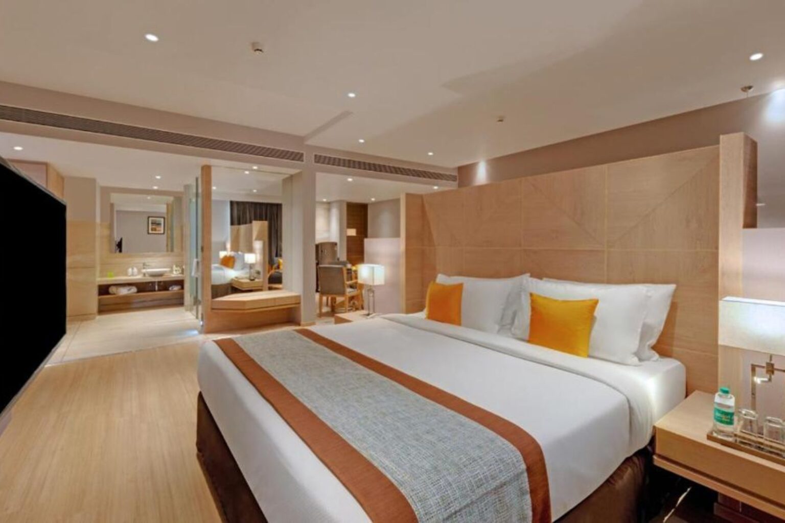 How to reach Uk 47 Belgaum Hotel Ayodhya Nagar uk 47 belgaum