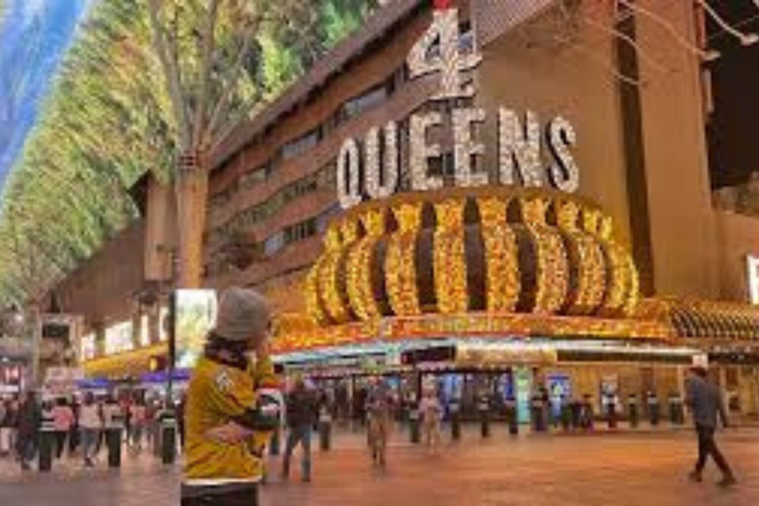 How to reach 4 Queens Las Vegas Hotel 4 queens las vegas