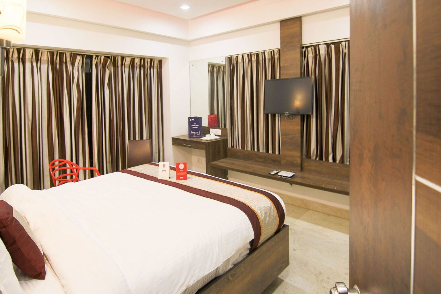 How to reach OYO 9647 Hotel MVV Bhavan Andhra Pradesh oyo 9647 hotel mvv bhavan