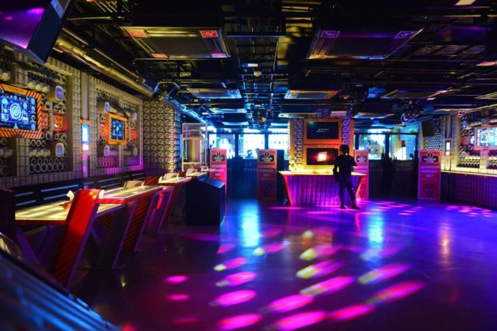 pubs open till 4am in bangalore