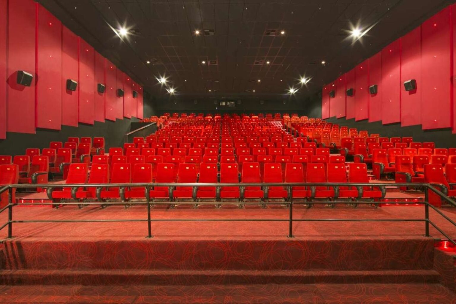4d theater in ahmedabad