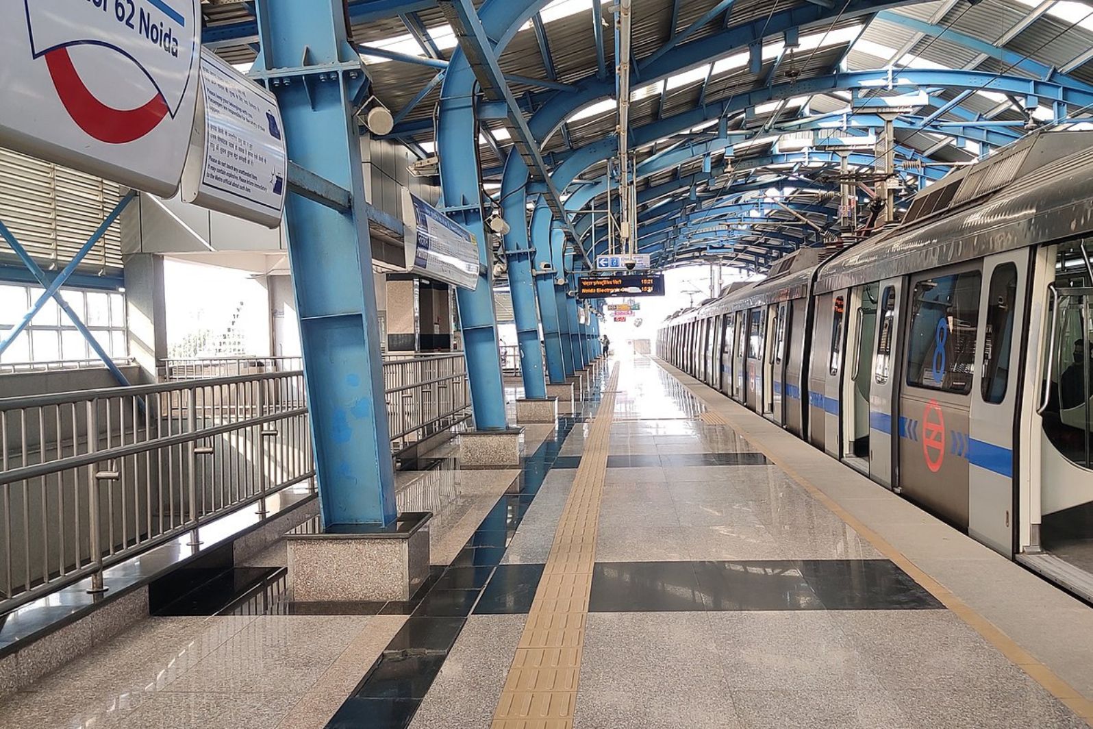 noida sector 64 nearest metro station