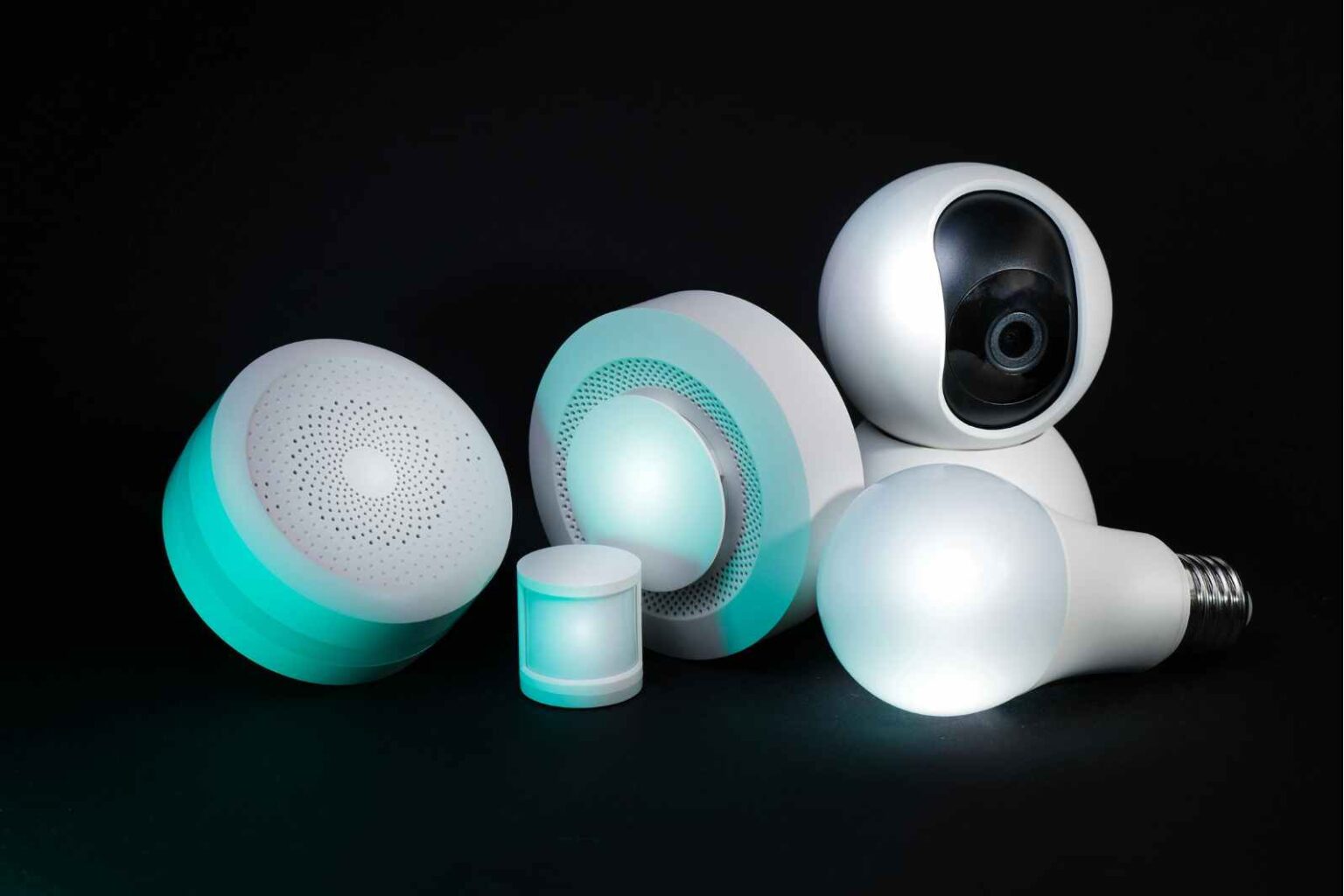 Smart Gadgets That Make Homes More Efficient